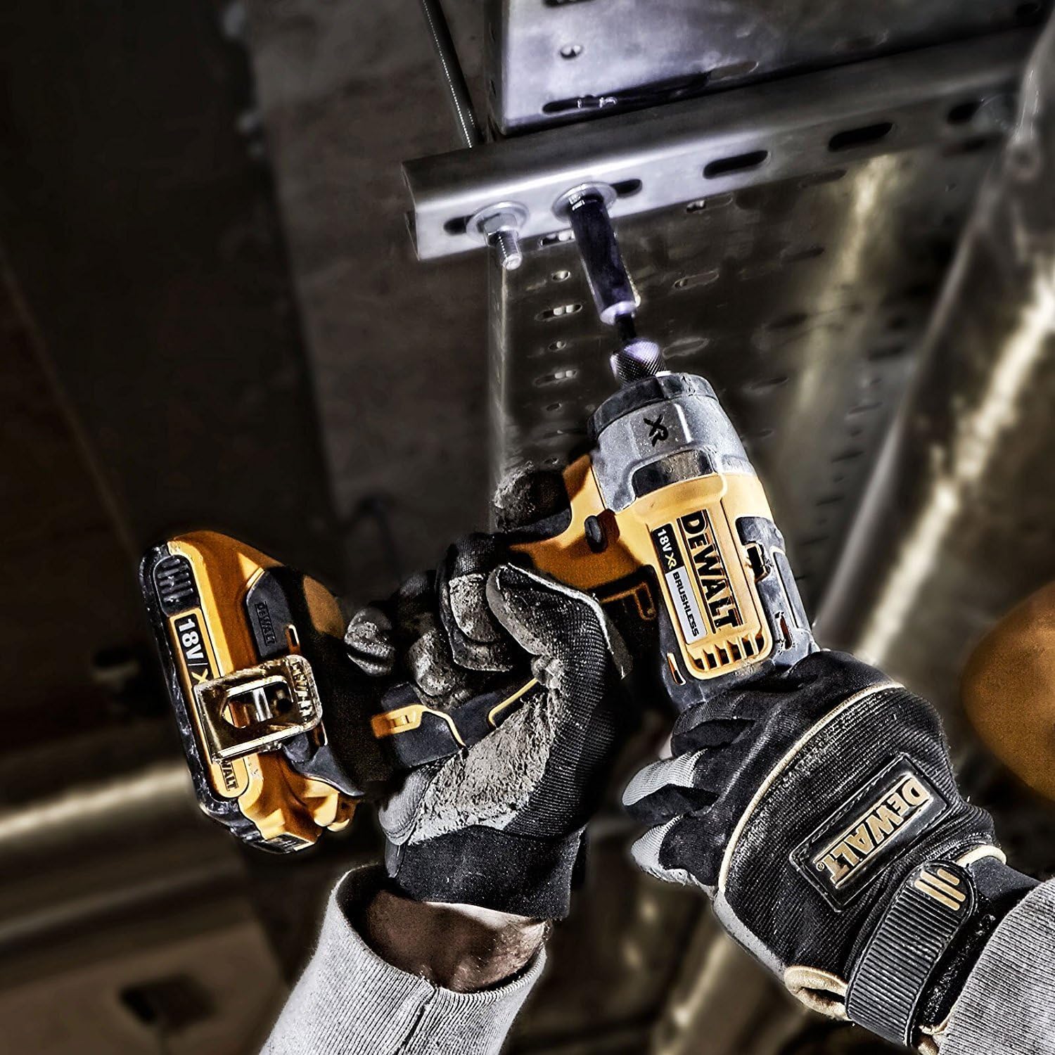 Dewalt DCK699M3T 6pcs. Battery combi set 3x 4.0Ah 18V