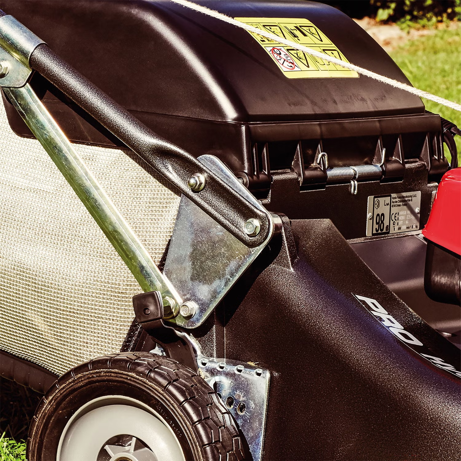 Honda HRH 536 HX Self-propelled Professional Petrol Lawn Mower